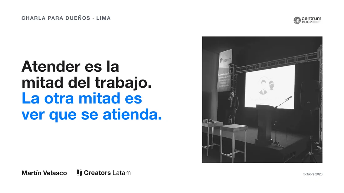 Portada de charla: Atender es la mitad del trabajo, con una foto en blanco y negro